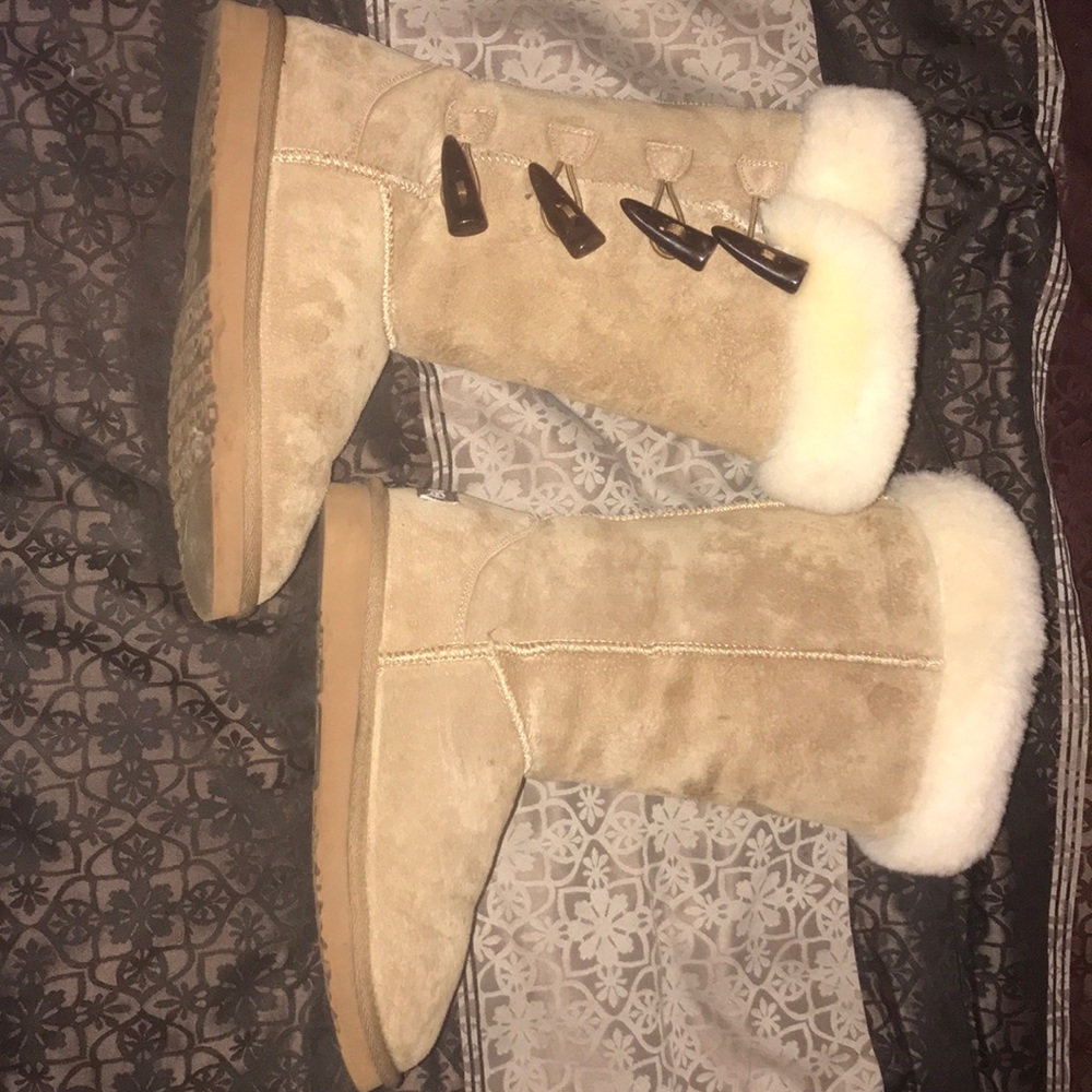 Lamo boots.